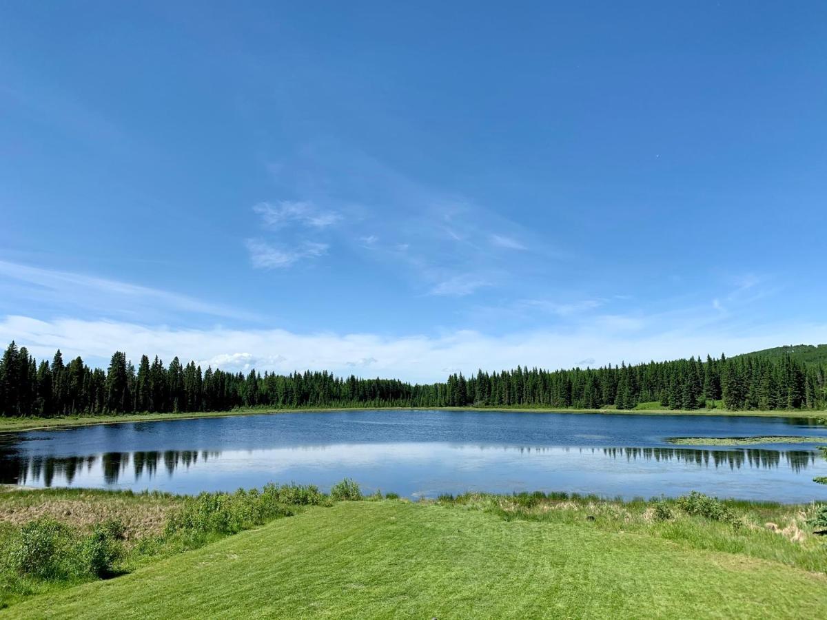 Schott'S Lake Conference & Resort Sundre Dış mekan fotoğraf